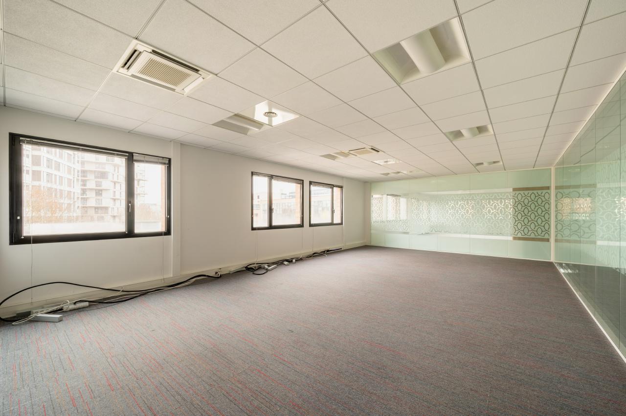 Bureau Issy-les-Moulineaux 5549m² Location bureau Issy-les-Moulineaux Hauts-de-Seine OLBUR2119672 2